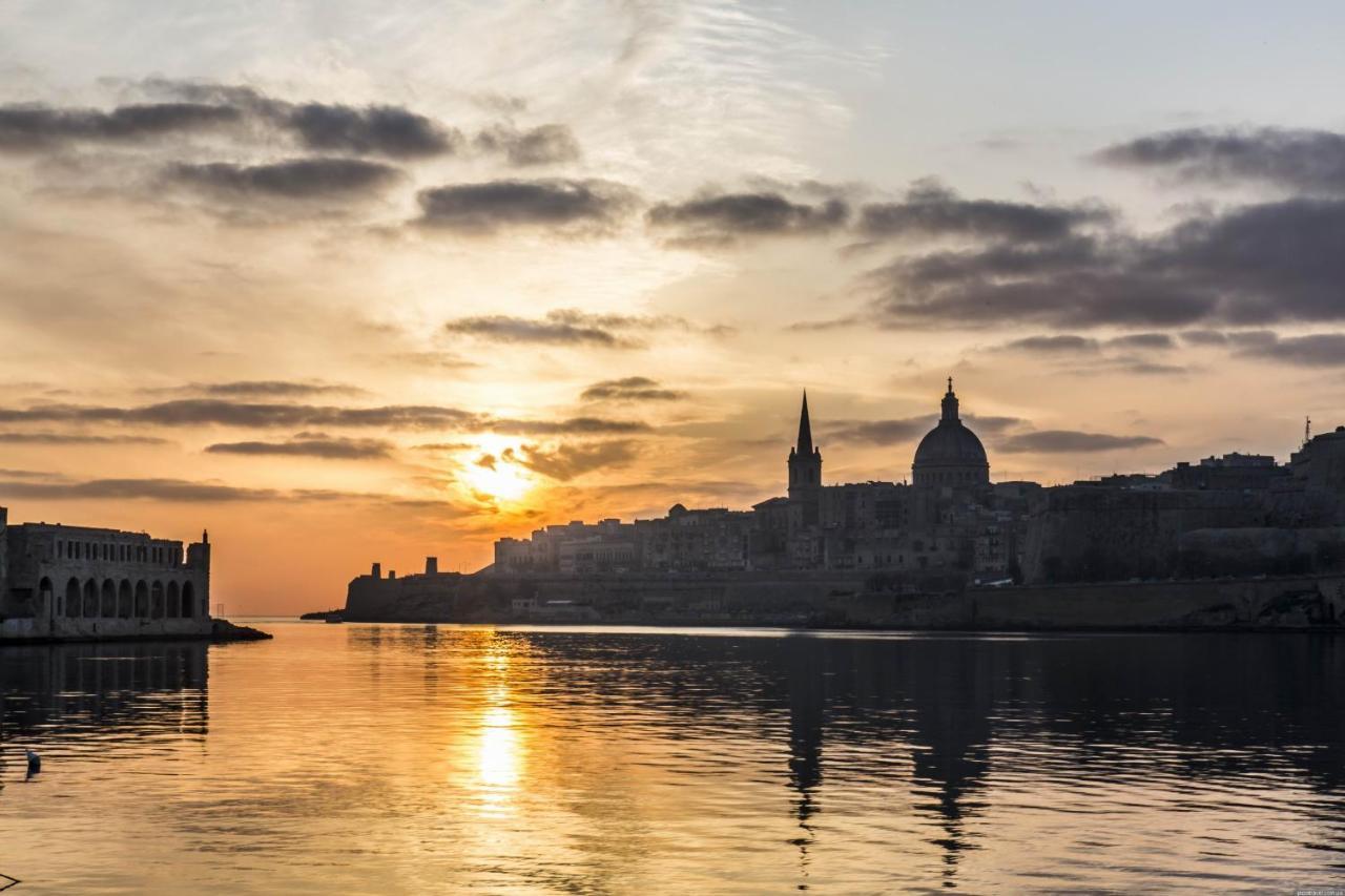 Luxurious 2Br Apartment In Valletta Luaran gambar